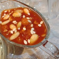 A picture of Alu bukhara chutney.