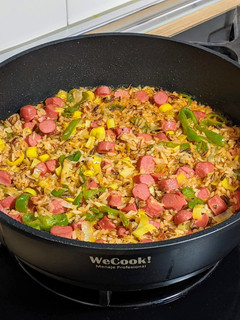 Una foto de Cocina de aprovechamiento: tres arroces con salchichas al limón