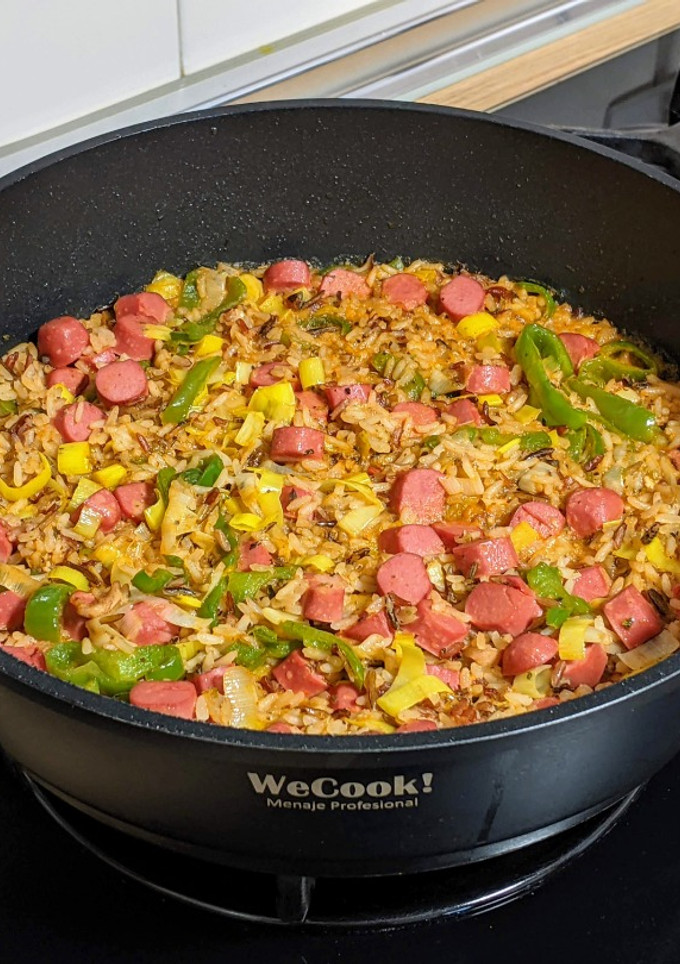 Una foto de Cocina de aprovechamiento: tres arroces con salchichas al limón