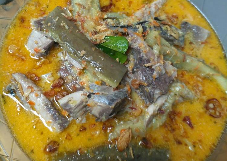 Ikan Tongkol bumbu pecel pedas