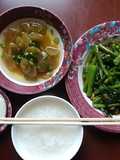 ยามแม่ป่วย...ข้าวต้มกับผัดผักบุ้ง ยำใจผักกาด ไข่เค็ม
