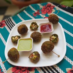 Spinach cheese lolipop A picture of Spinach cheese lolipop.