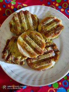 গ্রীলড স্টাফড অনিয়ন (Grilled stuffed onion recipe in Bengali) রেসিপির প্রধান ছবি