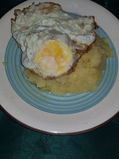 Una foto de Puré de papas con leche en polvo