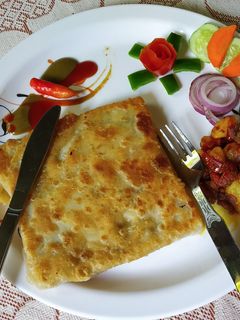 মোগলাই পরোটা(mghlai parota recipe in Bengali) রেসিপির প্রধান ছবি