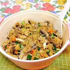 A picture of Japanese paella.