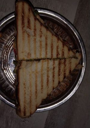 सैंडविच (sandwich recipe in Hindi) रेसिपी मुख्य फोटो
