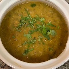 A picture of Lehsuni Green Moong Dal.