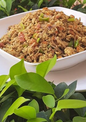 A picture of Spicy minced meat scrambled egg.