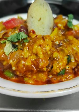 રીંગણ ભડથું (ringan bhadthu in Gujarati recipe) રેસીપી મુખ્ય ફોટો