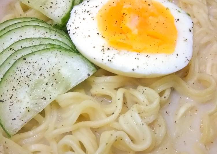 Hakata Style Ramen dari Indomie