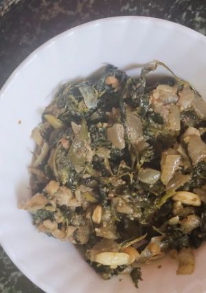 मेथी भाजी (Methi Bhaji Recipe In Marathi) रेसिपी चे मुख्य फोटो 