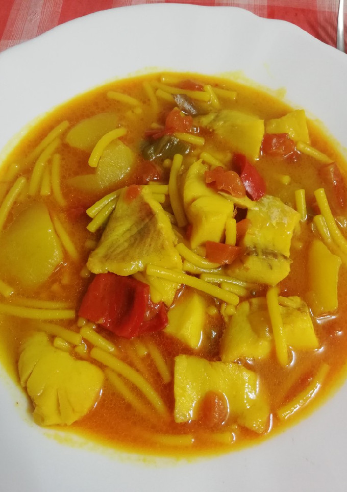 Una foto de Cazuela de fideos y pescadilla