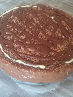 Una foto de Tarta de flan de chocolate y galletas