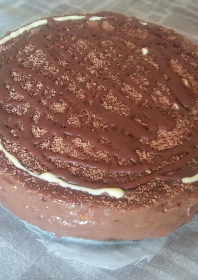 Una foto de Tarta de flan de chocolate y galletas