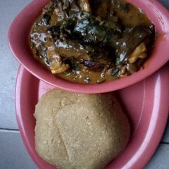 A picture of Ora soup and garri.