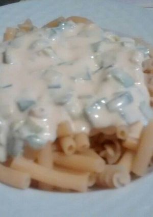 Una foto de Salsa de ajoporro y crema para pasta