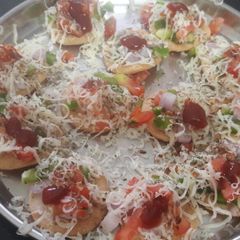 A picture of Papdi pizza.