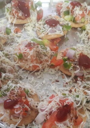 A picture of Papdi pizza.