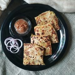 A picture of Packetparathas.