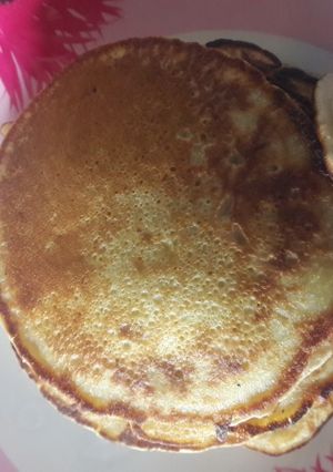 A picture of Fluffy banana pancakes.