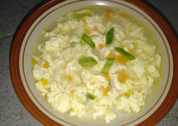 Sup telur sederhana foto resep utama