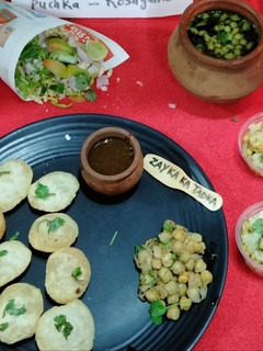 झालमुड़ी(jhaalmudi recipe in hindi) रेसिपी मुख्य फोटो