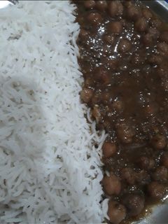 छोले चावल (chole chawal recipe in Hindi) रेसिपी मुख्य फोटो