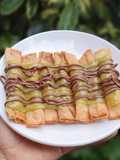 Pisang Gulung saus greentea coki coki
