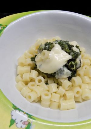 Una foto de Dedalitos con espinaca y queso crema para bebes