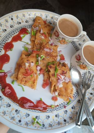 A picture of Veg Semolina roll.