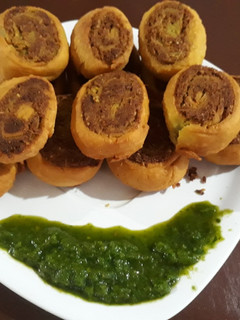 ભાખરવડી (Bhakhrvadi recipe in gujarati) રેસીપી મુખ્ય ફોટો