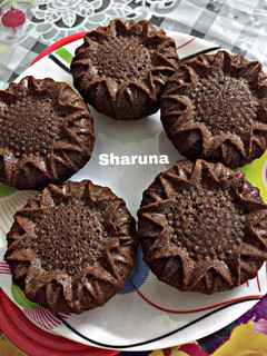 A picture of Choco Cupcakes.