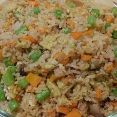 A picture of Yeung Chow Fried Rice.