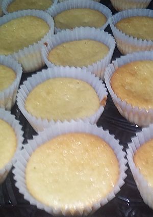 Una foto de Muffins con coco rallado