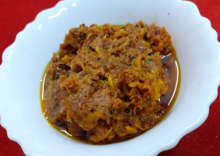 Simple Way to Prepare Quick Grated Mango Pickle