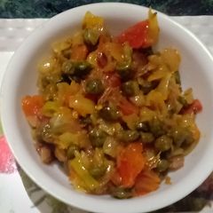 A picture of Green chana masala.