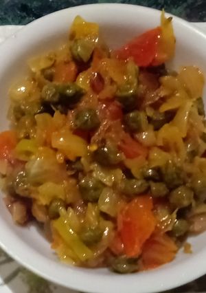 A picture of Green chana masala.