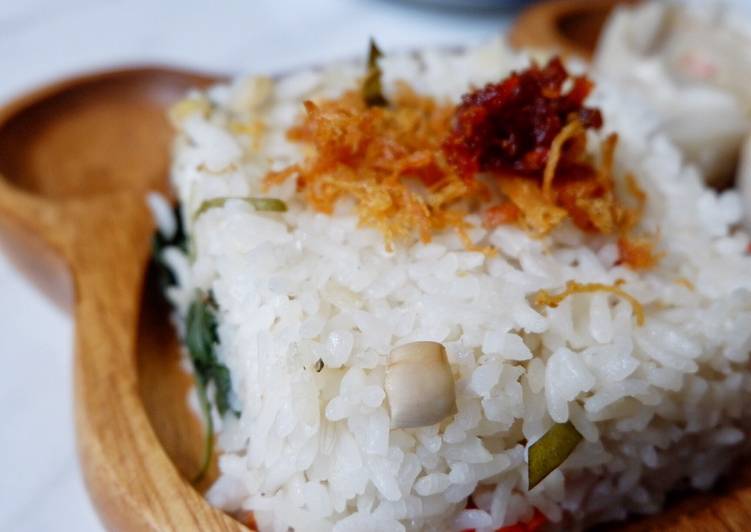 Cara Gampang Menyiapkan Nasi liwet ricecooker, Enak Banget