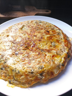 Una foto de Tortilla de puerro y acelgas