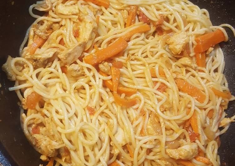 Recipe of Favorite Chicken chowmein