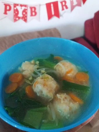 Cara Gampang Membikin Resep Sup bakso ayam udang yang Uenak Anti Ribet, Bisa Manjain Lidah