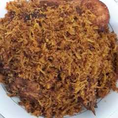 รูปของ Serundeng Ayam Kremes