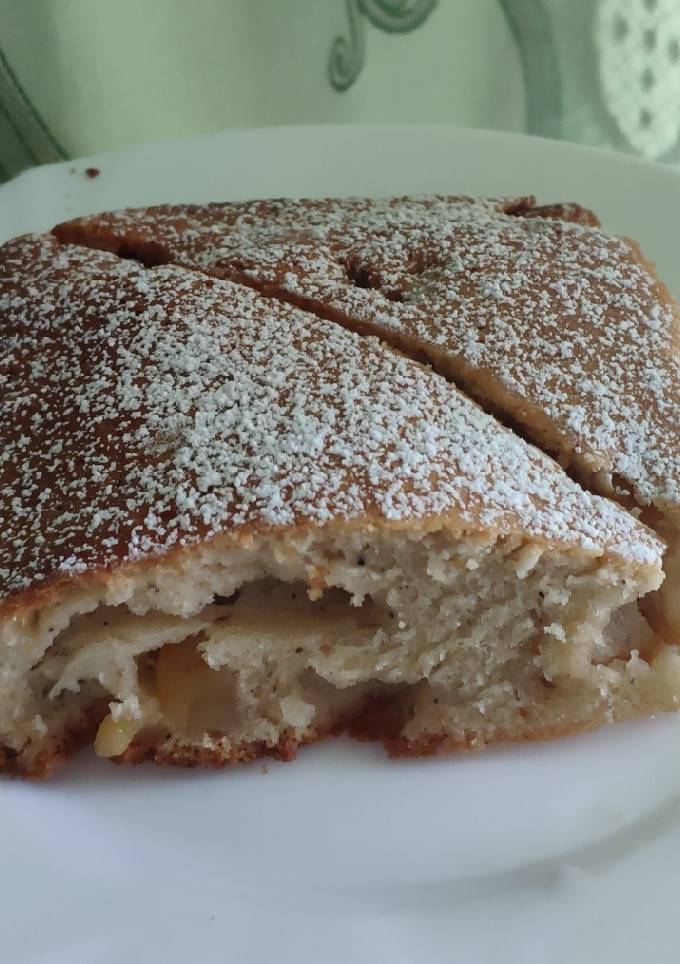 Шарлотка з корицею