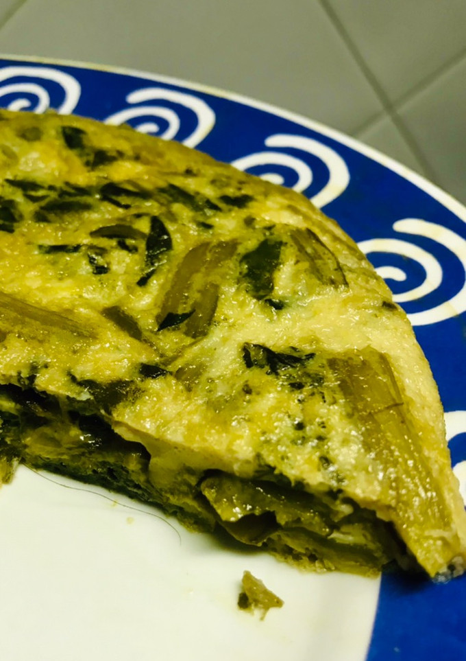 Una foto de Tortilla de acelgas silvestres