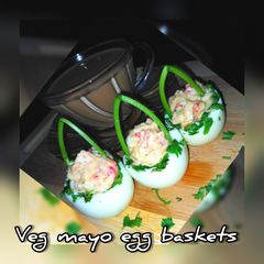 A picture of Veg mayo egg baskets.