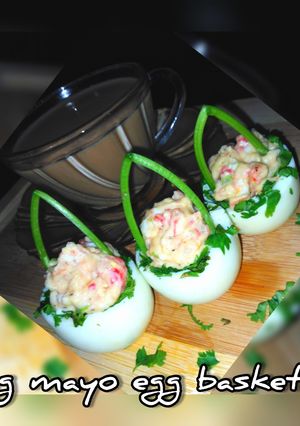 A picture of Veg mayo egg baskets.
