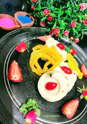 A picture of Thandai kulfi with jalebi.
