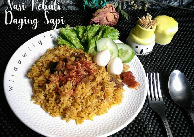 Ternyata begini loh! Resep gampang bikin Nasi Kebuli Daging Sapi Magicom yang enak