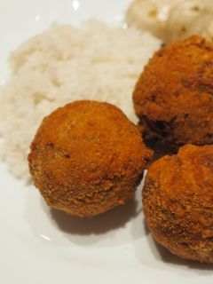 Gombás harcsagolyó, rántva recept fotója